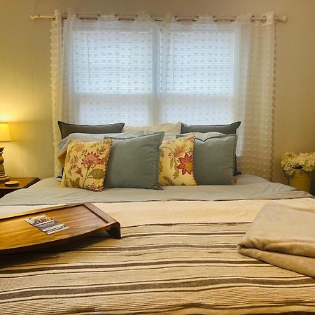 Mountain Lake Retreat - Hot Tub, Lake, Fire Pit, Wineries, Restaurant Харпърс Фери Екстериор снимка